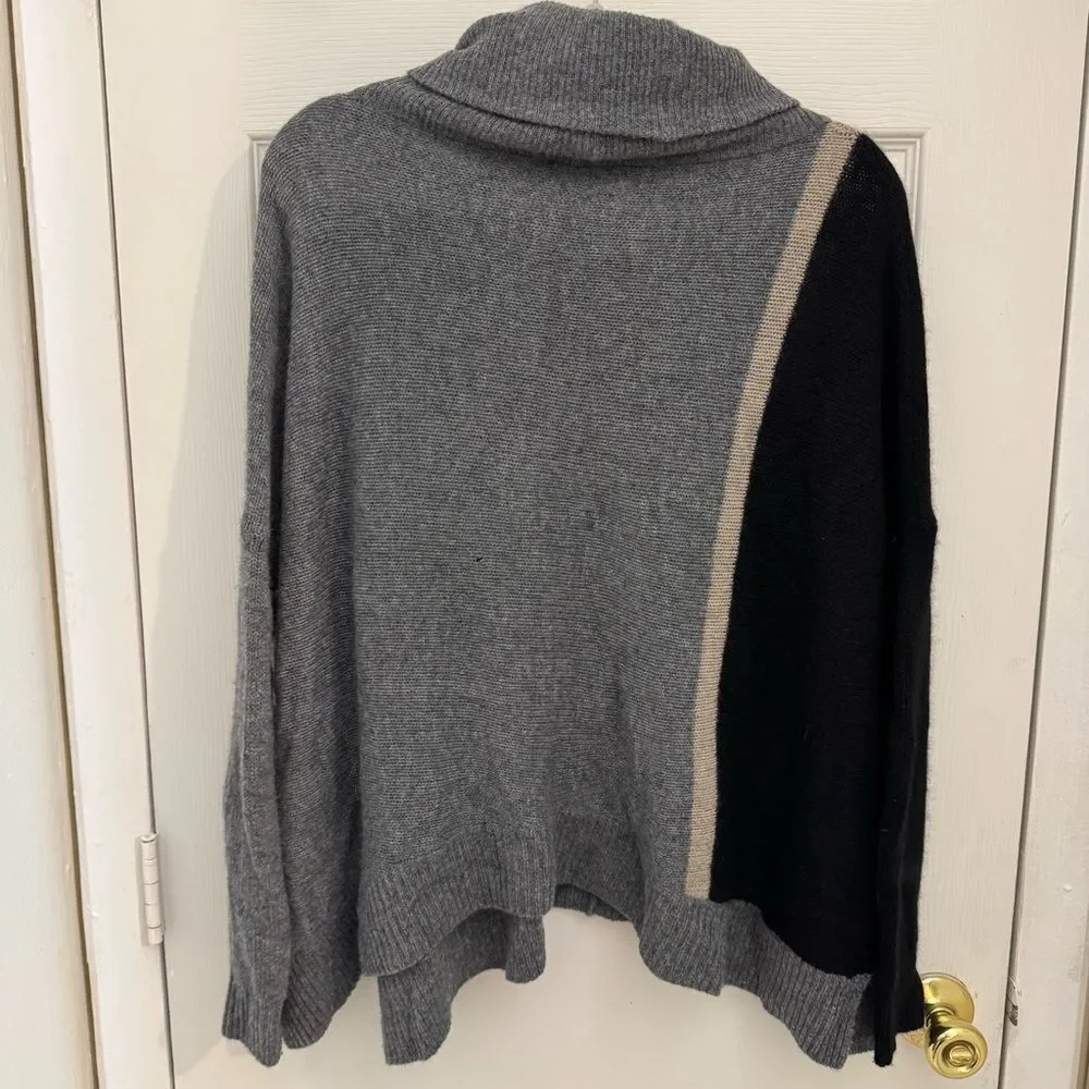360 Cashmere Colorblock Turtleneck Sweater Size Small 100% Cashmere Gray Black